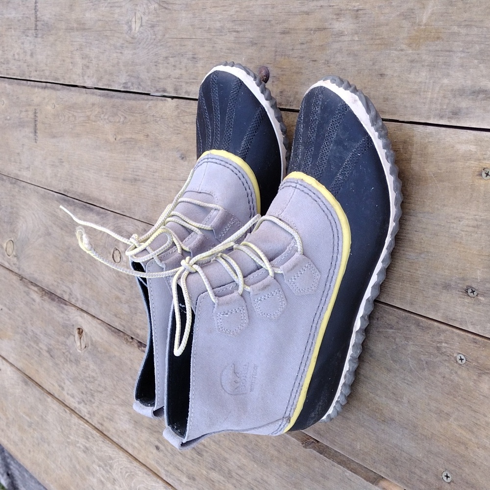 Sorel Women's Out N About Duck Boots Size 10.5
